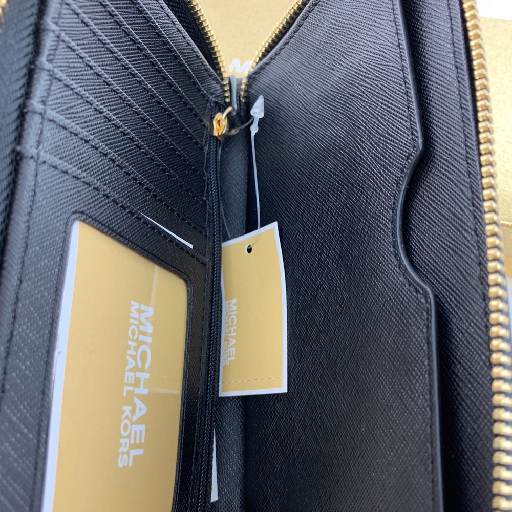 Gaby’sBags👜💕-Michael Kors Wristlet Black Glitter - Picture 4 of 7